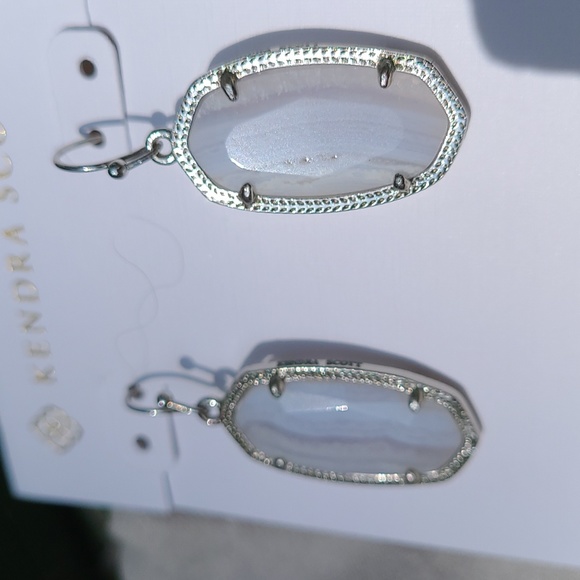 Kendra Scott Elle Agate drop earrings in silver rhodiu great preloved condition - Picture 3 of 7